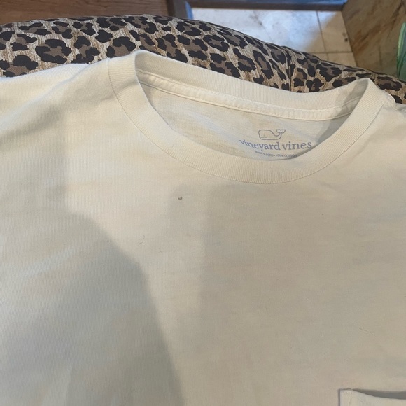 M Vineyard Vines Thanksgiving whale t shirt - Picture 6 of 6